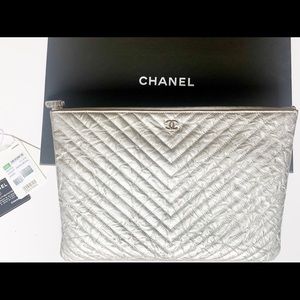 Silver Chanel O case